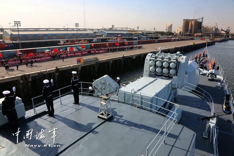 中国海军护航编队访问科威特