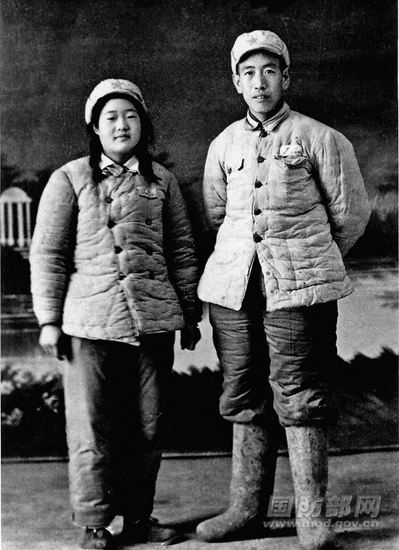 68岁的新婚合影