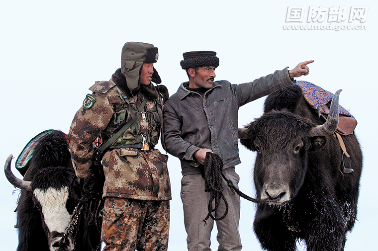 中国塔吉克族人口_这些士兵长得不像中国人,却穿解放军军服:答案不得不让人
