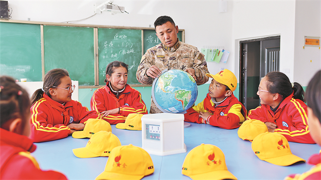信息支援部队某部援建西藏自治区拉萨市曲水县达嘎镇小学