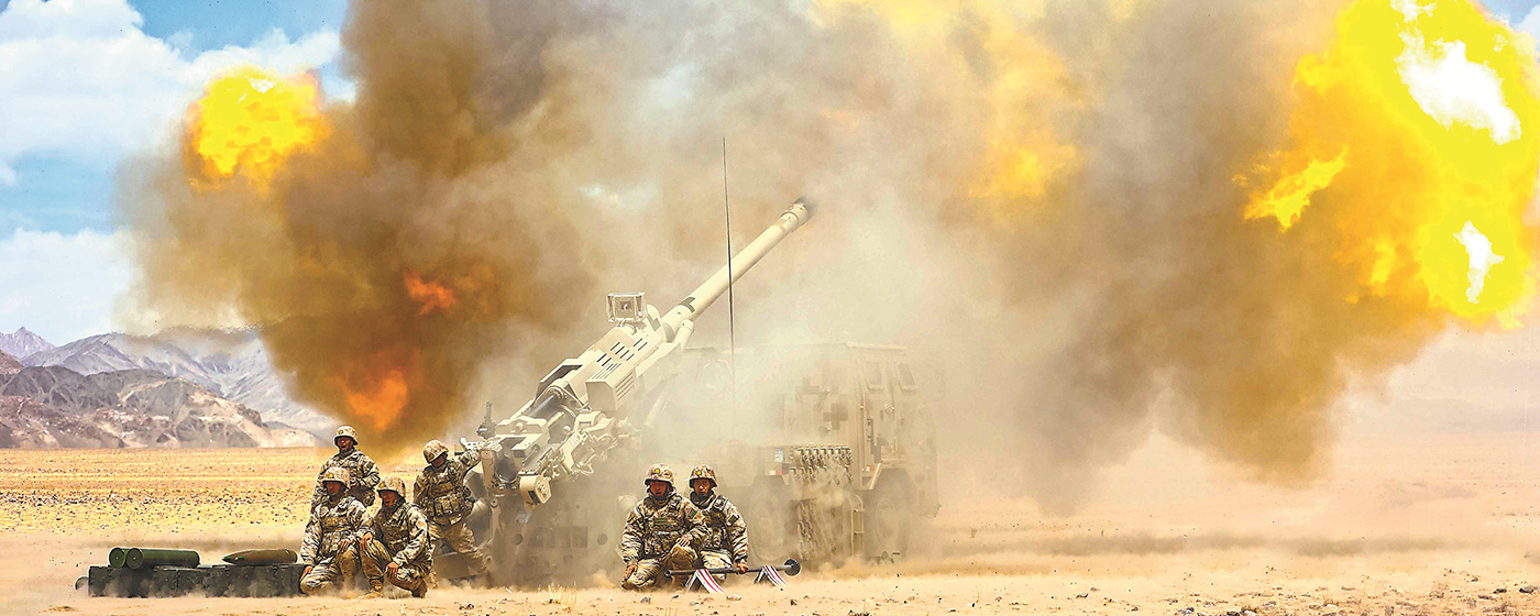 新疆军区某团开展实弹射击考核