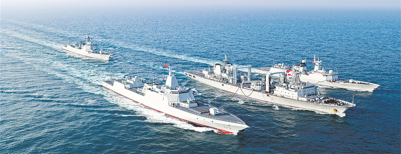 海军某支队开展海上训练