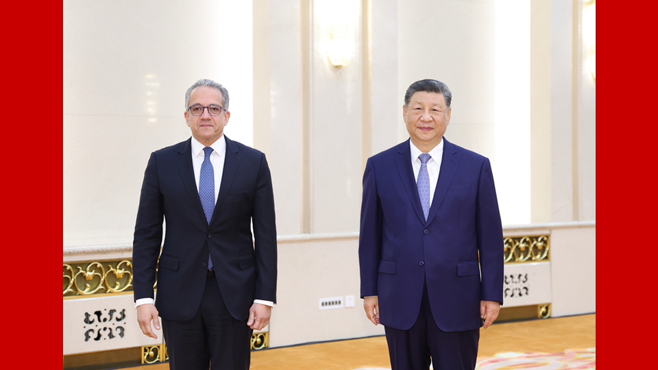 习近平会见联合国教科文组织总干事阿纳尼
