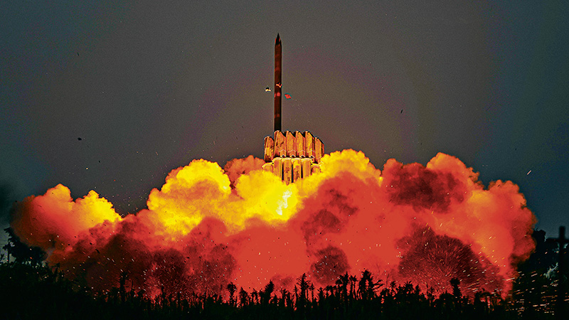 陆军某旅开展实弹射击训练