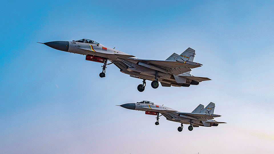 我军年度军事训练考核紧贴实战