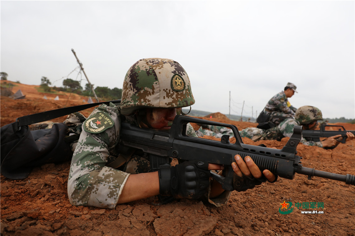 淬火-2018:400学员在炮火硝烟中学习指挥打仗