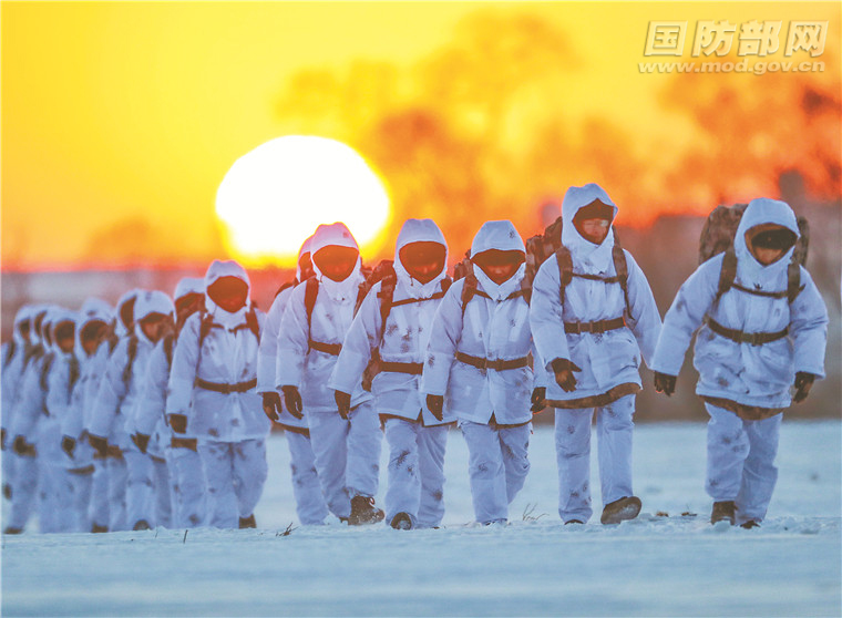 踏雪原、穿林海！黑龙江某民兵分队开展冬季野营拉练