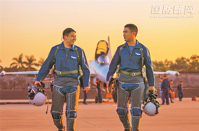 搏击长空！南部战区空军航空兵某旅实战化训练掠影