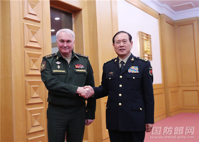 魏凤和会见俄罗斯国防部副部长