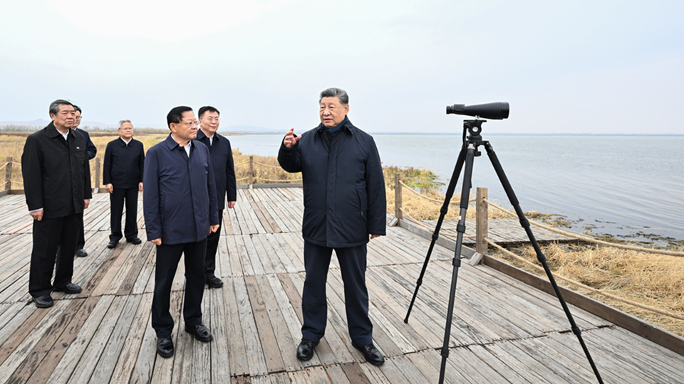 习近平在内蒙古乌兰察布考察